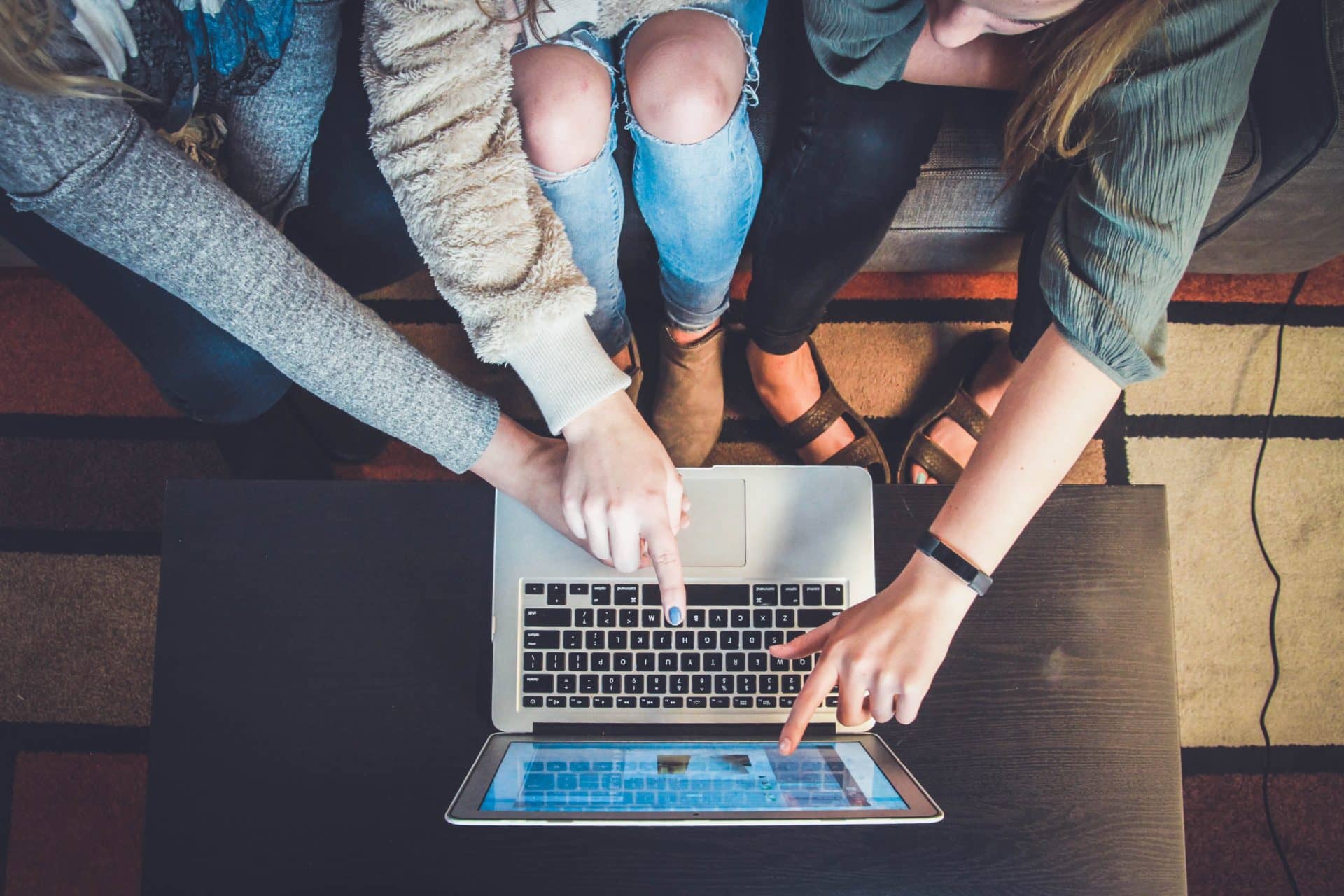 Hoy en día, la presencia digital es clave para que los usuarios encuentren a las marcas con las que quieren interactuar